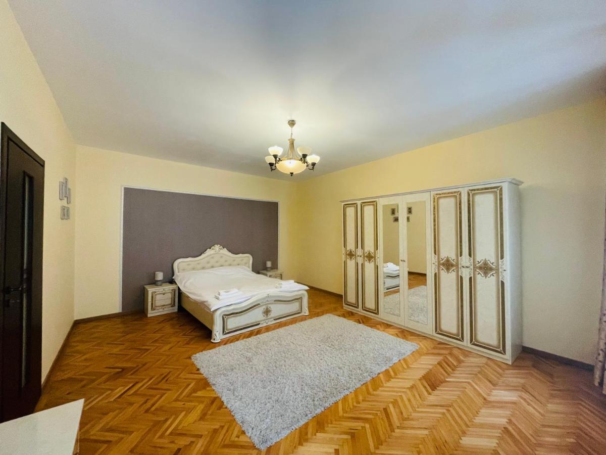 Londof Schei Apartments - Downtown Brasov Exterior photo