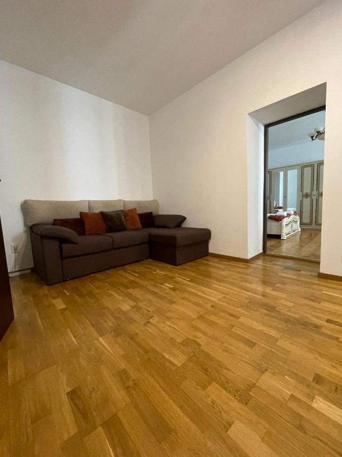 Londof Schei Apartments - Downtown Brasov Exterior photo