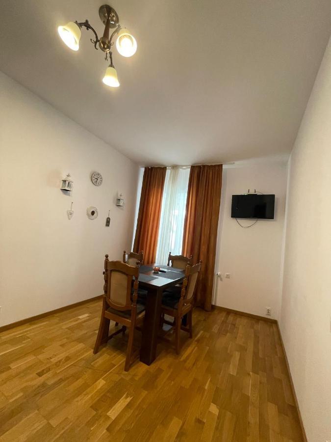 Londof Schei Apartments - Downtown Brasov Exterior photo